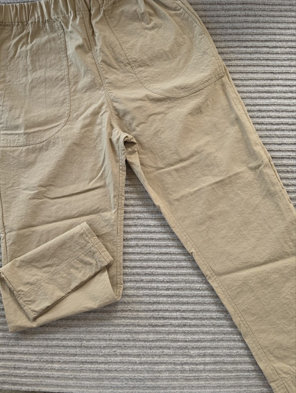 Fabiana Pigna Women's Tapered Cropped Pants Medium Tan Side Zip, Elastic Waist - Picture 1 of 9